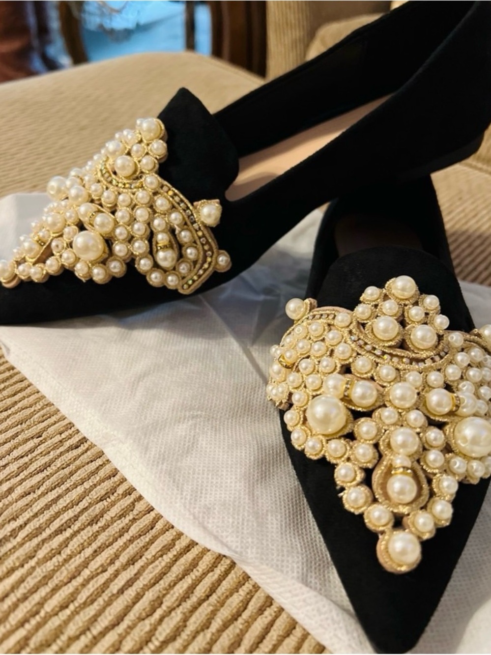 Black Pearl-Embellished Pointed Toe Flats NEW IN BOX  SZ6